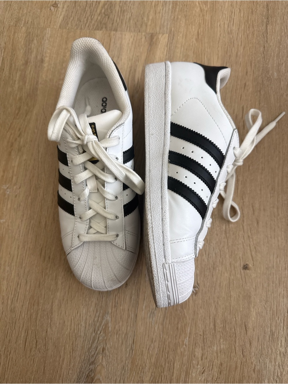 Adidas White Superstar Sneakers with Black Stripes - 6.5 Women’s